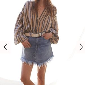 We the Free Bailey jean mini skirt light wash size 25, NWOT
